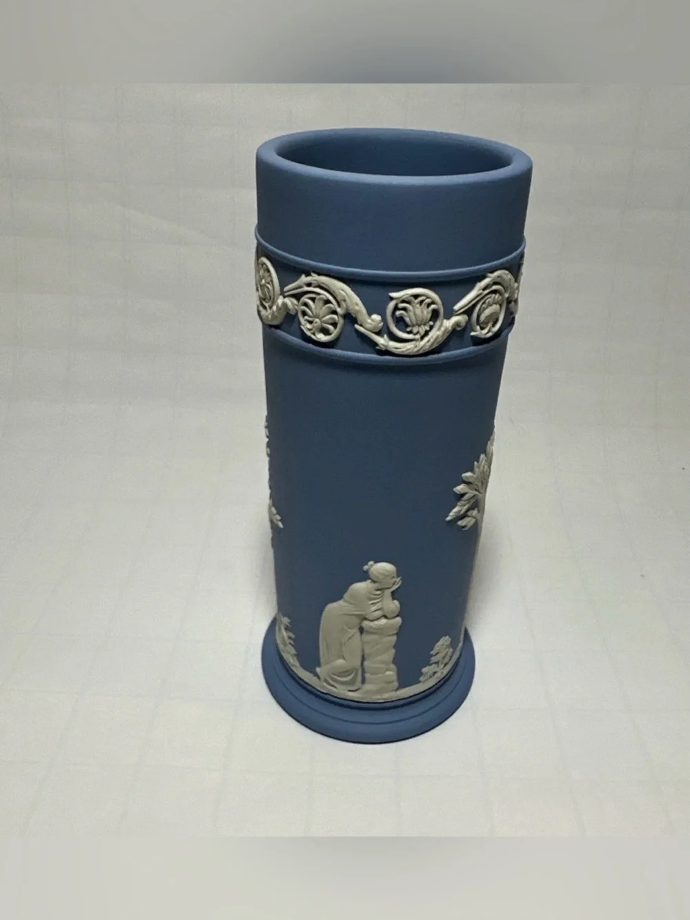 Wedgwood Spill Vase Blue White Jasperware 6.5